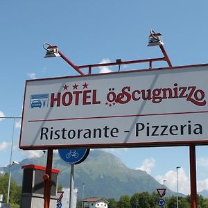 Hotel O'Scugnizzo 2 Belluno Exterior photo