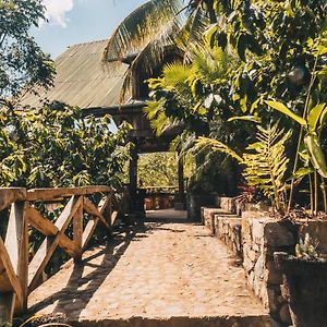 Utopia Eco Hotel Lanquin Exterior photo