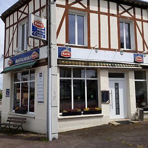 Hotel De La Gare Sainte-Gauburge-Sainte-Colombe Exterior photo