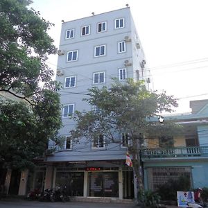 Anh Linh 1 Hotel Ðồng Hới Exterior photo