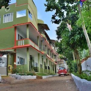 Kozee Kaves Hotel Yelagiri Exterior photo