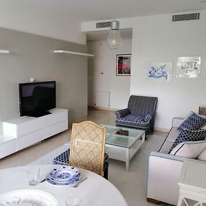 Luxueux Pied-A-Terre Avec Jardin Et Garage Prives Apartment La Marsa Exterior photo