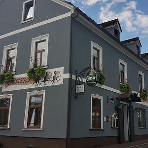 3 Raben - Leoben - Zimmer Fuer Geschaeftsreisende, Urlauber, Monteure Und Handwerker, Polski Pensjonat Austria Hotel Exterior photo