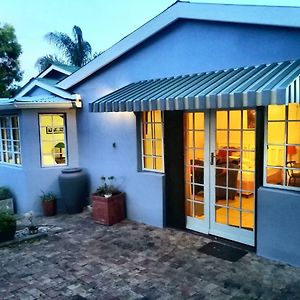 Antique Silk Self Catering Unit Bed & Breakfast Grahamstown Exterior photo