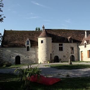 Ferme-Chateau De Cordey & Spa Bed & Breakfast Exterior photo