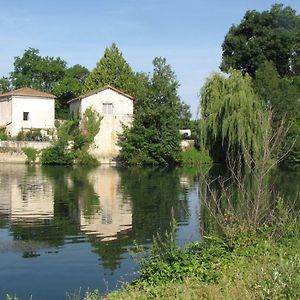 Boutique B&B- The Riverside Retreat Jarnac Exterior photo