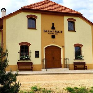 Penzion Krasny Sklep Hotel Znojmo Exterior photo