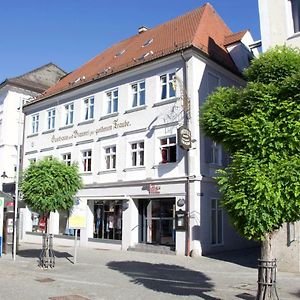 Hotel Goldene Traube Guenzburg Exterior photo