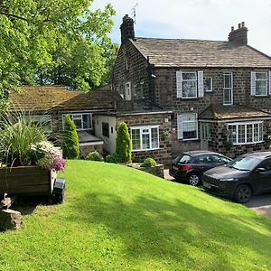 Peasehill Bed & Breakfast Hotel Leeds  Exterior photo