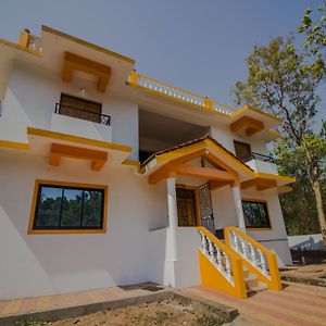 Oyo 13914 Home Graceful Studio Siolim Mapusa Exterior photo