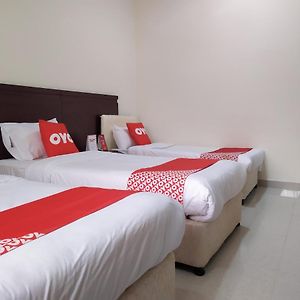 Super Oyo 107 Al Areen Hotel Apartments Shahiq Exterior photo