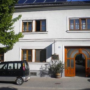 Gastehaus Auer Werner Apartment Jois Exterior photo