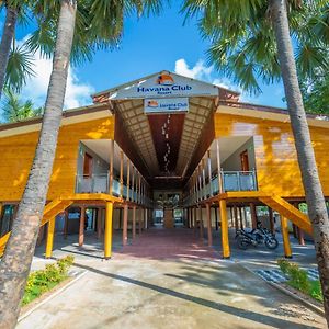 Havana Club Resort Trincomalee Exterior photo