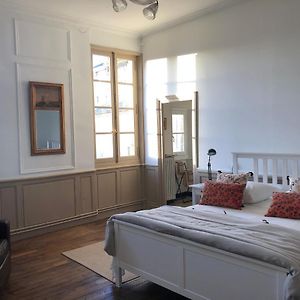 Beautifully Renovated Rooms On Place New York Angouleme Exterior photo