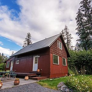 Secluded Seward Home Patio, 2 Mi To Kenai Fjords! Exterior photo