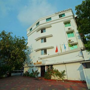 The Vyshakh Hotel Guruvayur Exterior photo