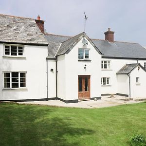 Eastcott Farmhouse Villa Holsworthy Exterior photo