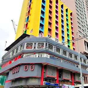 Adamson Hotel Kuala Lumpur Exterior photo