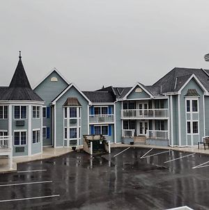 Falls Lodge And Suites Niagara Falls Exterior photo