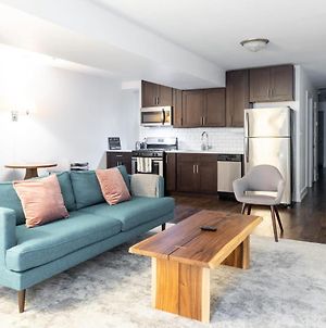 Cozy West Town 2Br With Full Kitchen By Zencity Chicago Exterior photo
