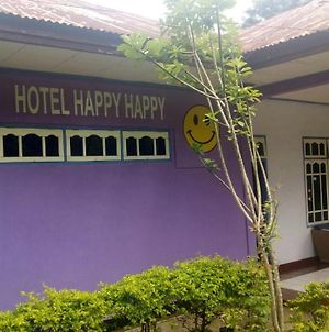 Hotel Happy Happy Bajawa Exterior photo