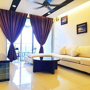 Mayfair Luxury Condo Homestay @ Puchong Exterior photo