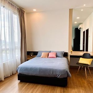 Dream Suite - Landmark Residence 1, Free Wifi, Tvbox,Near Cheras,Kajang,Utar,Mrt Exterior photo
