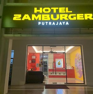 Hotel Zamburger Putrajaya Exterior photo