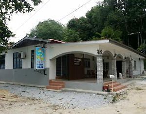 Seaside Guest House Langkawi Exterior photo