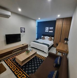 Arena Soho Kuching With Infinity Rooftop Pool And Free Wifi Apartment Exterior photo