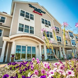 Towneplace Suites By Marriott Gilford Exterior photo