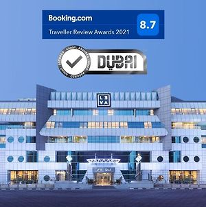 Leva Hotel And Suites, Mazaya Centre Dubai Exterior photo