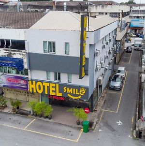 Smile Hotel Petaling Jaya Ss2 Exterior photo
