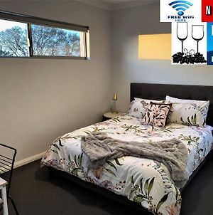 Chic 2Bed Close Airport Shops Netflix Wifi Wine Perth Exterior photo