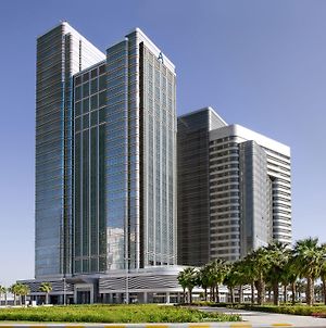 Capital Centre Arjaan By Rotana Aparthotel Abu Dhabi Exterior photo