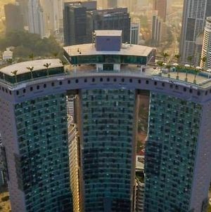 Sky Suites Klcc By Rose Kuala Lumpur Exterior photo