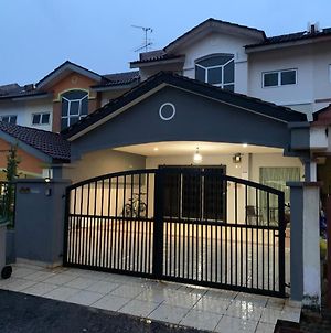 Stay N Rest Sweet Home 185 Seremban Exterior photo