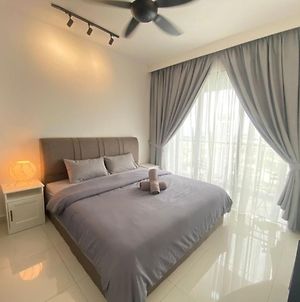 Teega Suites, Puteri Harbour, Iskandar Puteri Nusajaya  Exterior photo