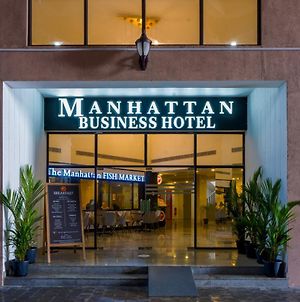 Manhattan Business Hotel, Male Exterior photo