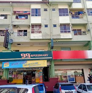 Oyo 90457 Borneo Eco-House Hashtag 12 Boutique Hotel Kota Kinabalu Exterior photo