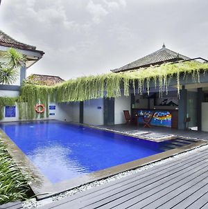 The Yani Hotel Bali Denpasar  Exterior photo