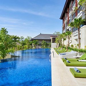 Renaissance Bali Nusa Dua Resort Exterior photo