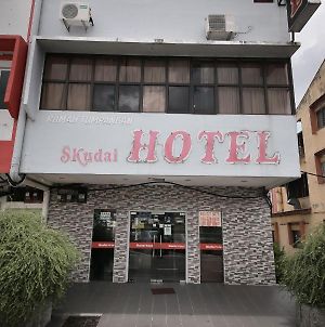 Skudai Hotel Exterior photo