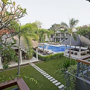 Dewi Sri Hotel Bali Exterior photo