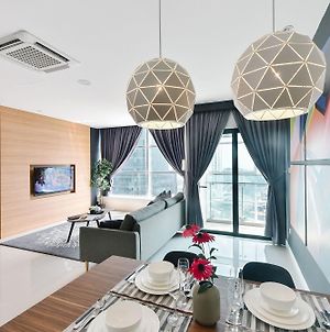 Suasana Suites By Subhome Johor Bahru Exterior photo