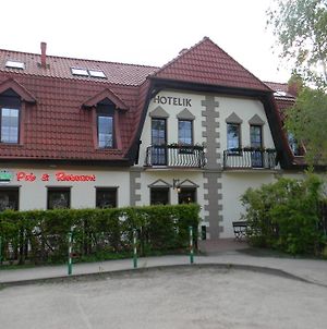 Prohibicja Peter'S Pub Motel Mikołajki Exterior photo