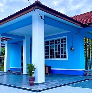 Seri Idaman Guest House Pasir Mas Exterior photo