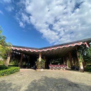 Desa Wisata Ekang Hotel Lagoi Exterior photo