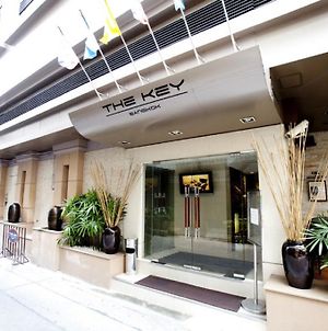 The Key Bangkok Hotel Exterior photo