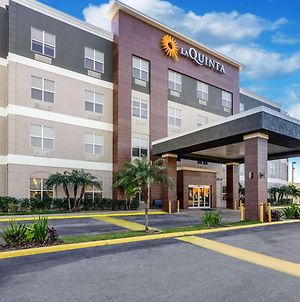 La Quinta Inn & Suites Tampa Central Exterior photo